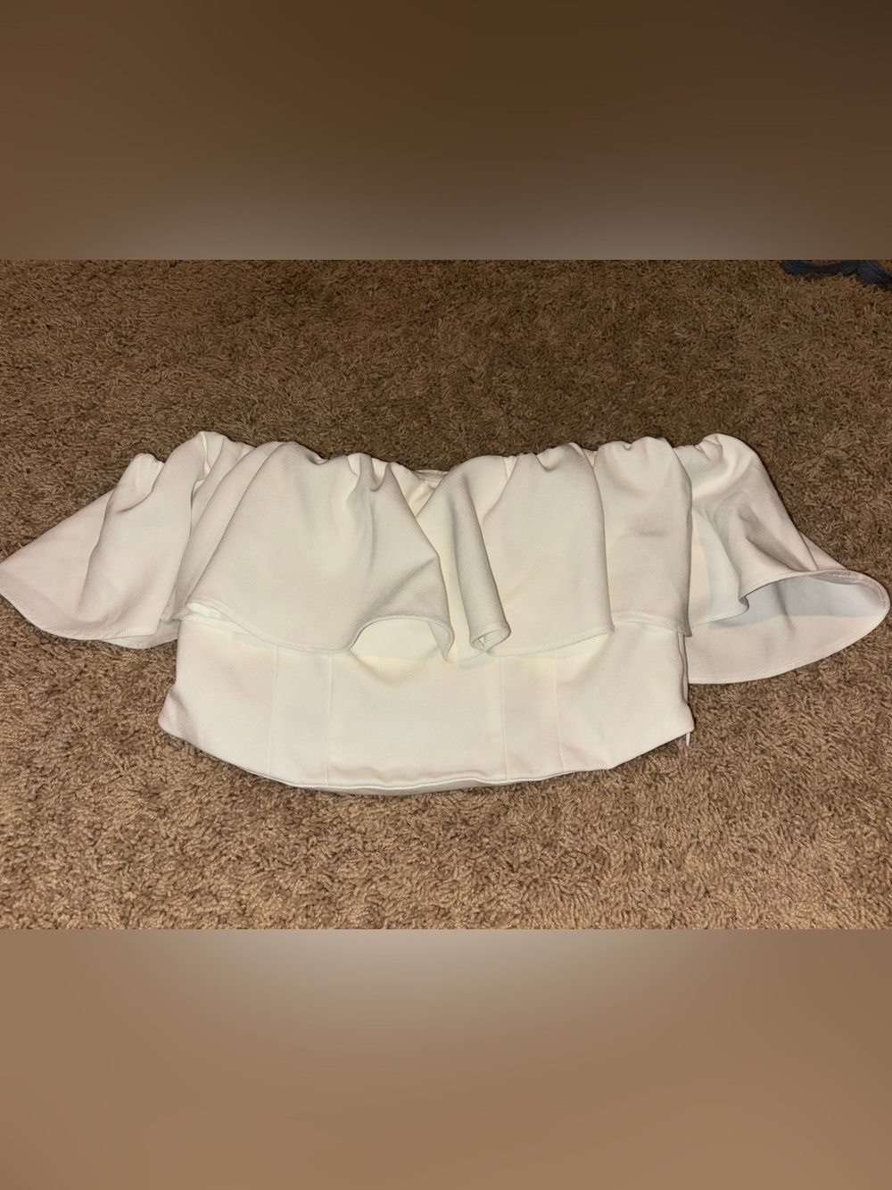 DO+BE White Off-Shoulder Cropped Shirt